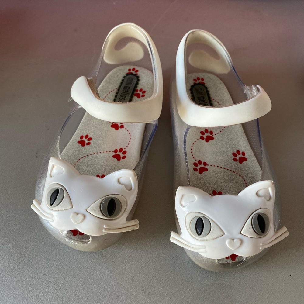 Mini Melissa clear cats